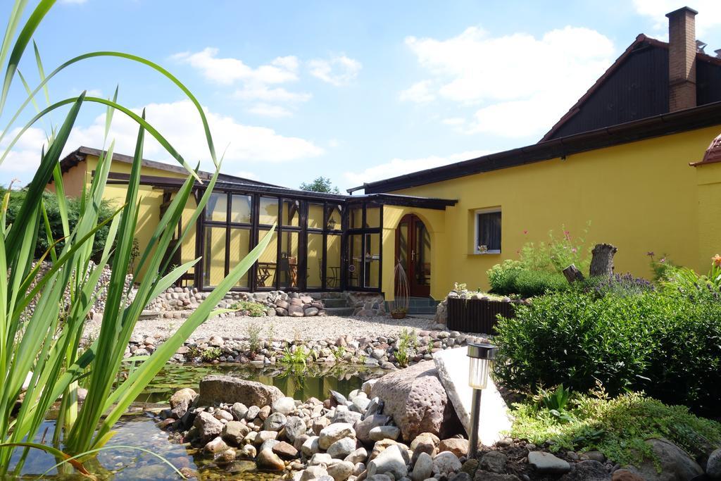 Ferienhaus "Am Gutspark" Alt Tucheband Dış mekan fotoğraf