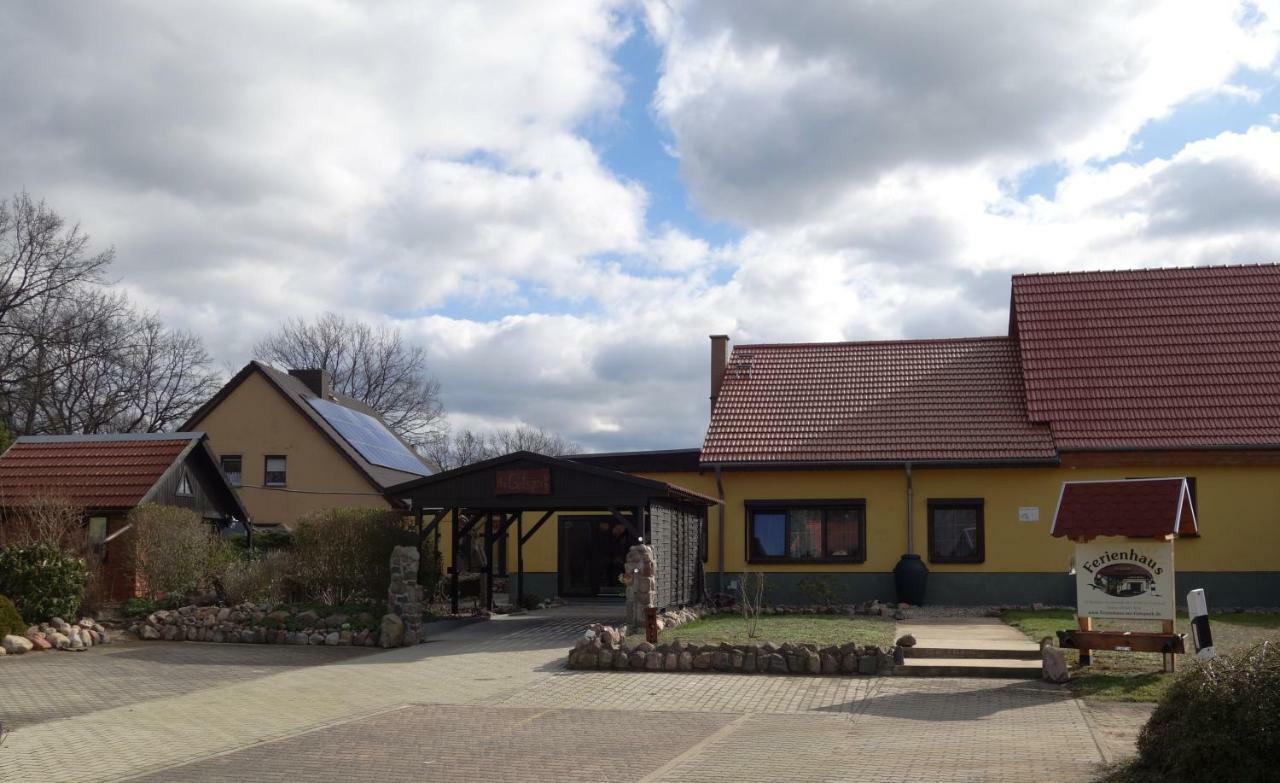 Ferienhaus "Am Gutspark" Alt Tucheband Dış mekan fotoğraf